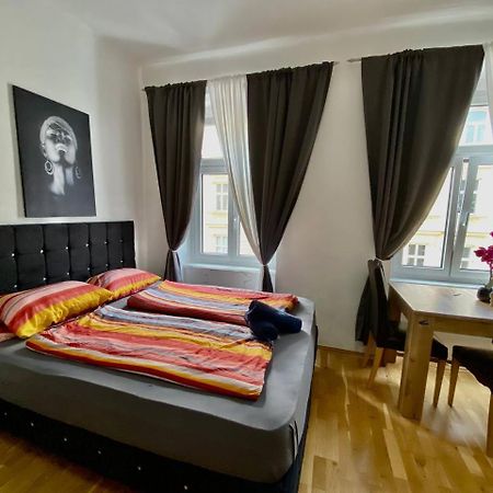 Apartamento Deluxe Studio In Josefstaedter Strasse Area Viena Exterior foto