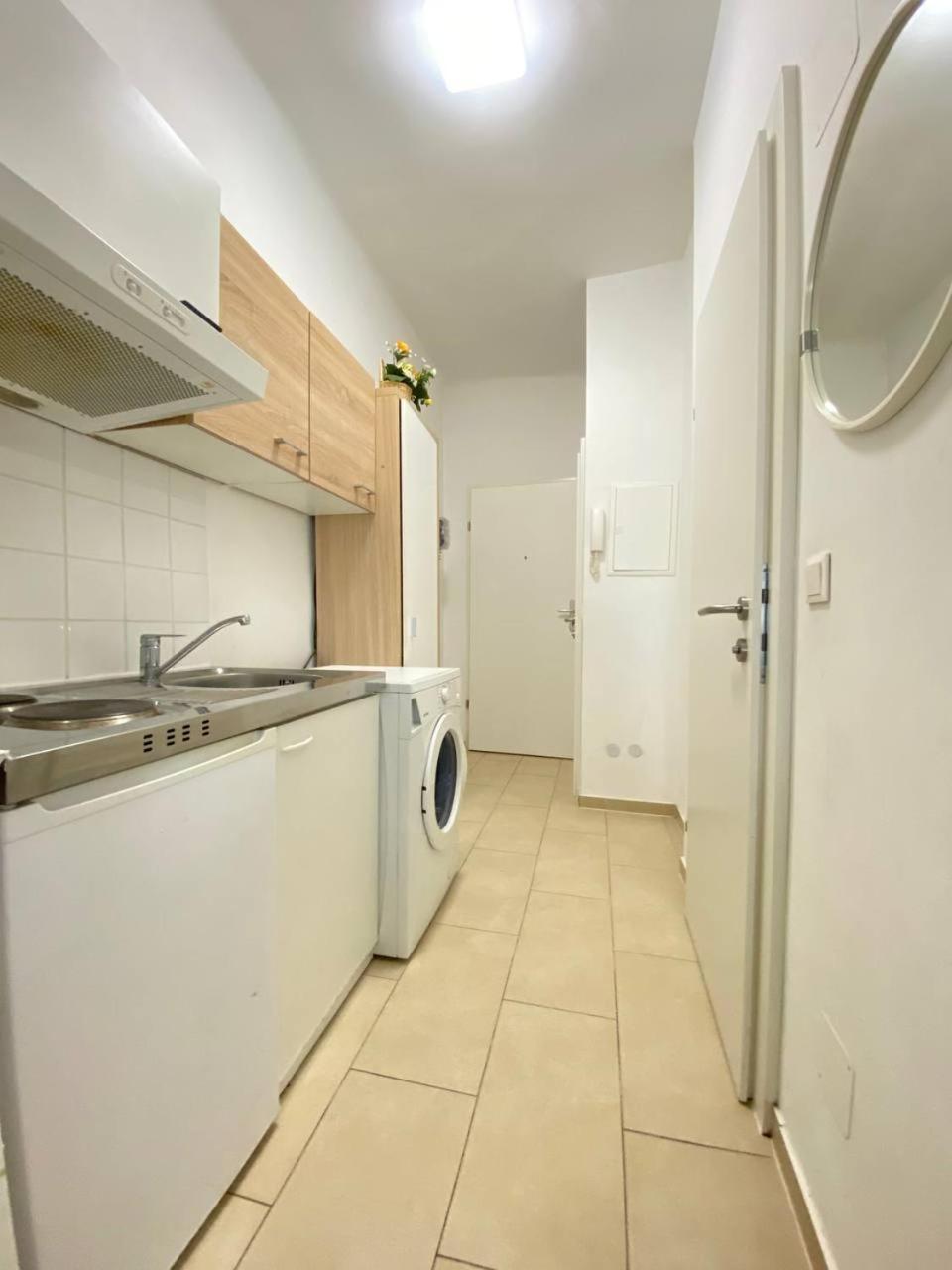 Apartamento Deluxe Studio In Josefstaedter Strasse Area Viena Exterior foto
